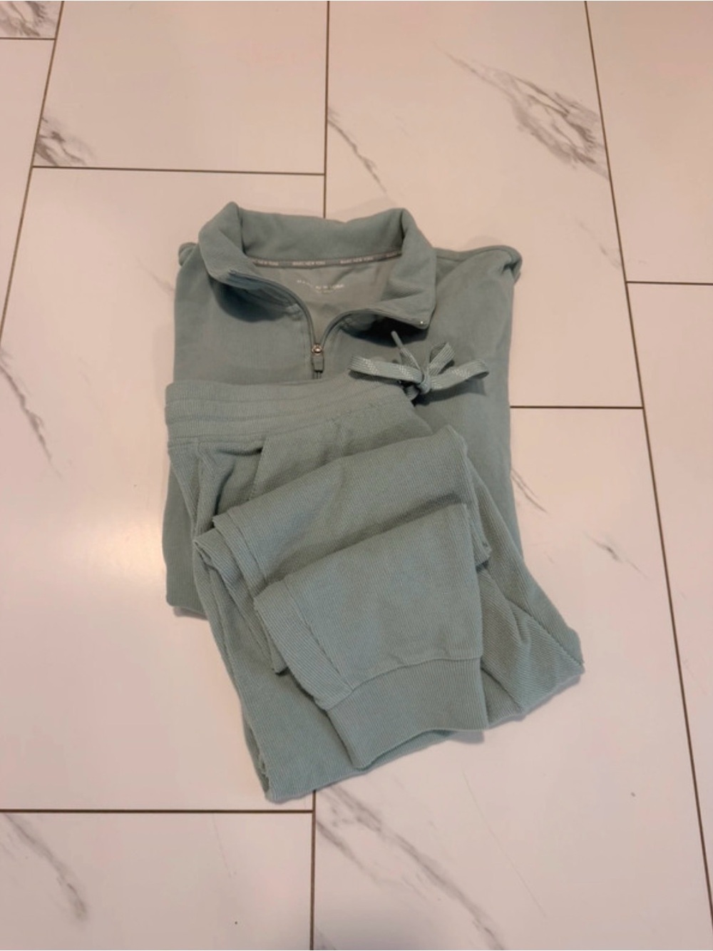 Marc New York Set- Pullover Size Large and Joggers Size Medium -Sage Green